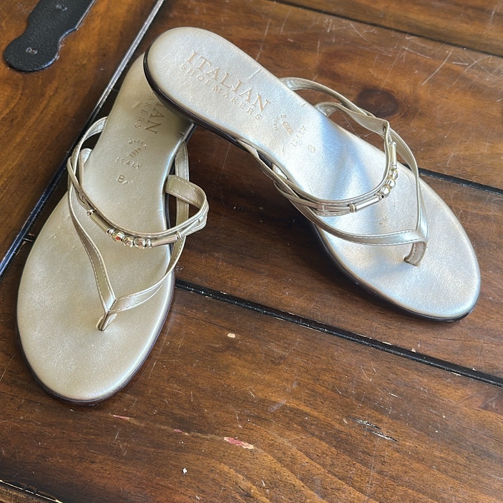 Italian Shoemakers Gold Metallic Women’s Sandals